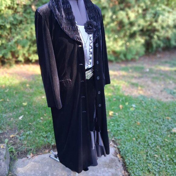 Black Velvet Vintage 90's Opera Coat or Dress M/L - Picture 9 of 9